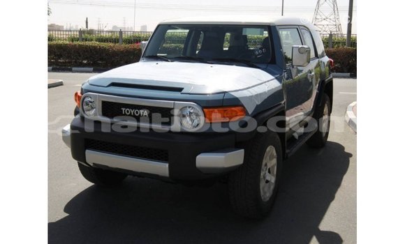 Acheter Import Voiture Toyota FJ Cruiser Bleu à Import - Dubai, Artibonite Acheter Import Voiture Toyota FJ Cruiser Bleu à Import - Dubai, Artibonite