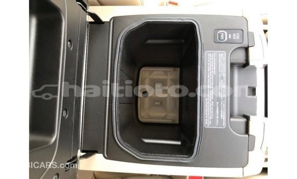 Acheter Import Voiture Toyota Land Cruiser Noir à Import - Dubai, Artibonite Acheter Import Voiture Toyota Land Cruiser Noir à Import - Dubai, Artibonite