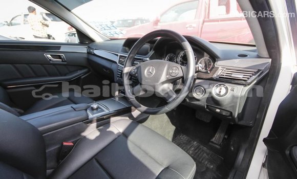 Acheter Import Voiture Mercedes-Benz 200 Blanc à Import - Dubai, Artibonite Acheter Import Voiture Mercedes-Benz 200 Blanc à Import - Dubai, Artibonite