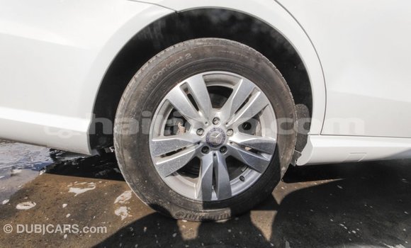 Acheter Import Voiture Mercedes-Benz 200 Blanc à Import - Dubai, Artibonite Acheter Import Voiture Mercedes-Benz 200 Blanc à Import - Dubai, Artibonite