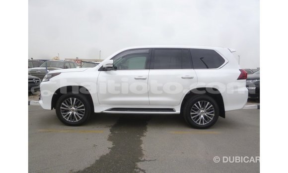 Acheter Import Voiture Lexus LX Blanc à Import - Dubai, Artibonite Acheter Import Voiture Lexus LX Blanc à Import - Dubai, Artibonite