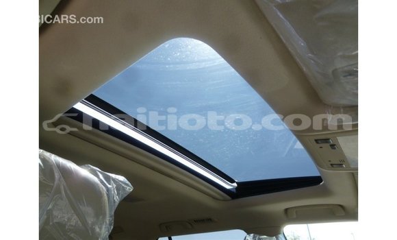 Acheter Import Voiture Toyota Land Cruiser Blanc à Import - Dubai, Artibonite Acheter Import Voiture Toyota Land Cruiser Blanc à Import - Dubai, Artibonite