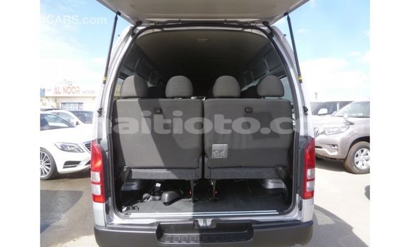 Acheter Import Voiture Toyota Hiace Autre à Import - Dubai, Artibonite Acheter Import Voiture Toyota Hiace Autre à Import - Dubai, Artibonite
