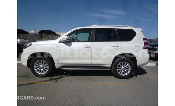 Acheter Import Voiture Toyota Prado Blanc à Import - Dubai, Artibonite Acheter Import Voiture Toyota Prado Blanc à Import - Dubai, Artibonite