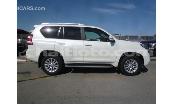 Acheter Import Voiture Toyota Prado Blanc à Import - Dubai, Artibonite Acheter Import Voiture Toyota Prado Blanc à Import - Dubai, Artibonite
