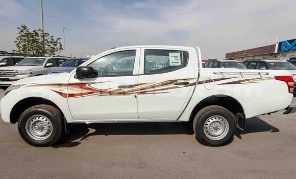 Acheter Import Voiture Mitsubishi L200 Blanc à Import - Dubai, Artibonite Acheter Import Voiture Mitsubishi L200 Blanc à Import - Dubai, Artibonite