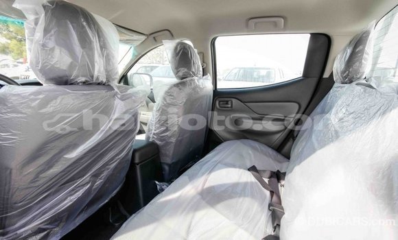 Acheter Import Voiture Mitsubishi L200 Blanc à Import - Dubai, Artibonite Acheter Import Voiture Mitsubishi L200 Blanc à Import - Dubai, Artibonite