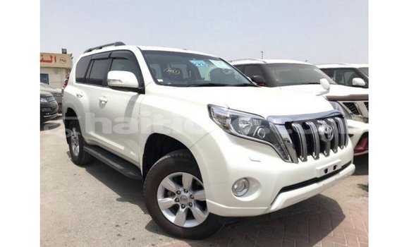 Acheter Import Voiture Toyota Prado Blanc à Import - Dubai, Artibonite Acheter Import Voiture Toyota Prado Blanc à Import - Dubai, Artibonite