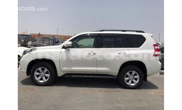 Acheter Import Voiture Toyota Prado Blanc à Import - Dubai, Artibonite Acheter Import Voiture Toyota Prado Blanc à Import - Dubai, Artibonite