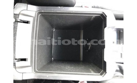 Acheter Import Voiture Toyota Prado Blanc à Import - Dubai, Artibonite Acheter Import Voiture Toyota Prado Blanc à Import - Dubai, Artibonite