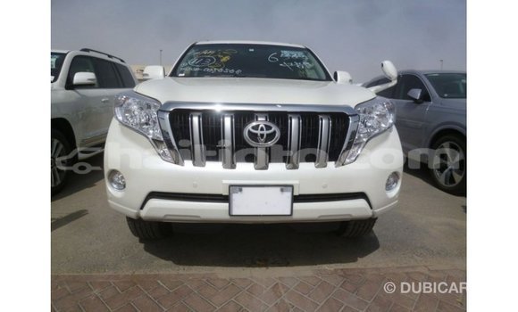 Acheter Import Voiture Toyota Prado Blanc à Import - Dubai, Artibonite Acheter Import Voiture Toyota Prado Blanc à Import - Dubai, Artibonite