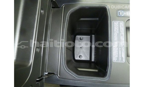 Acheter Import Voiture Toyota Land Cruiser Noir à Import - Dubai, Artibonite Acheter Import Voiture Toyota Land Cruiser Noir à Import - Dubai, Artibonite