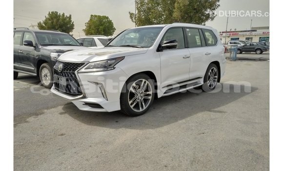 Acheter Import Voiture Lexus LX Blanc à Import - Dubai, Artibonite Acheter Import Voiture Lexus LX Blanc à Import - Dubai, Artibonite
