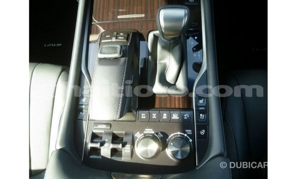 Acheter Import Voiture Lexus LX Noir à Import - Dubai, Artibonite Acheter Import Voiture Lexus LX Noir à Import - Dubai, Artibonite