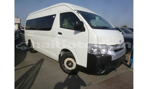 Acheter Import Voiture Toyota Hiace Blanc à Import - Dubai, Artibonite Acheter Import Voiture Toyota Hiace Blanc à Import - Dubai, Artibonite