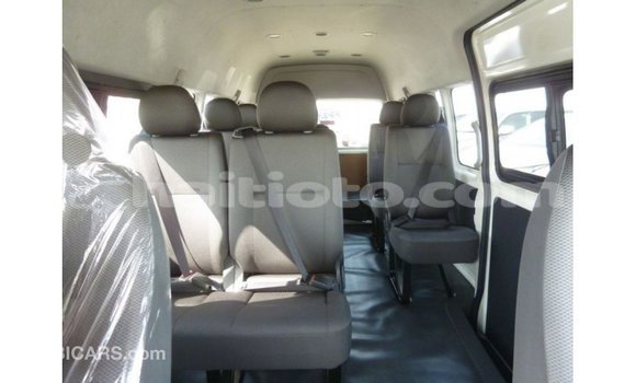 Acheter Import Voiture Toyota Hiace Blanc à Import - Dubai, Artibonite Acheter Import Voiture Toyota Hiace Blanc à Import - Dubai, Artibonite