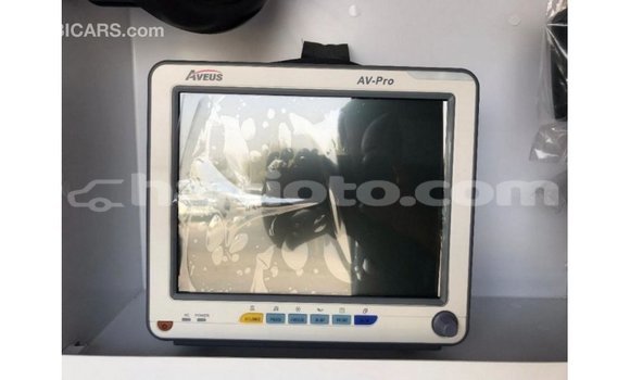 Acheter Import Voiture Toyota Hiace Blanc à Import - Dubai, Artibonite Acheter Import Voiture Toyota Hiace Blanc à Import - Dubai, Artibonite