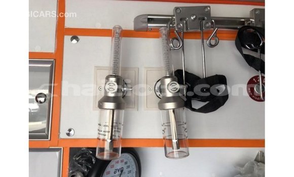 Acheter Import Voiture Toyota Hiace Blanc à Import - Dubai, Artibonite Acheter Import Voiture Toyota Hiace Blanc à Import - Dubai, Artibonite