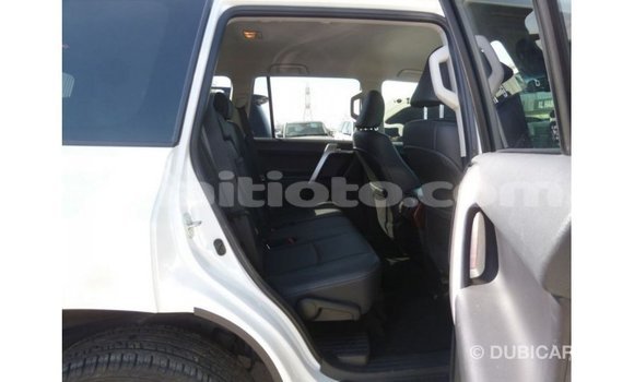 Acheter Import Voiture Toyota Prado Blanc à Import - Dubai, Artibonite Acheter Import Voiture Toyota Prado Blanc à Import - Dubai, Artibonite