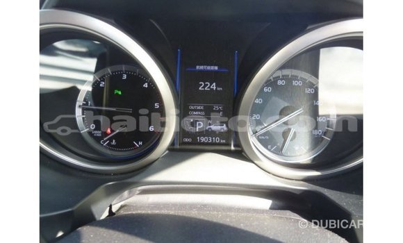 Acheter Import Voiture Toyota Prado Blanc à Import - Dubai, Artibonite Acheter Import Voiture Toyota Prado Blanc à Import - Dubai, Artibonite