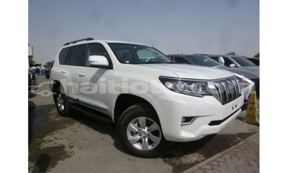 Acheter Import Voiture Toyota Prado Blanc à Import - Dubai, Artibonite Acheter Import Voiture Toyota Prado Blanc à Import - Dubai, Artibonite