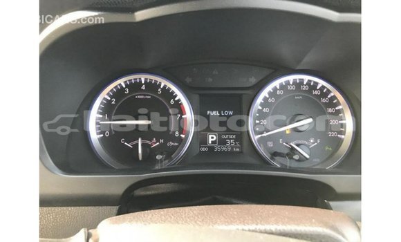 Acheter Import Voiture Toyota Kluger Blanc à Import - Dubai, Artibonite Acheter Import Voiture Toyota Kluger Blanc à Import - Dubai, Artibonite