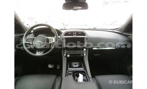 Acheter Import Voiture Jaguar F-Pace Noir à Import - Dubai, Artibonite Acheter Import Voiture Jaguar F-Pace Noir à Import - Dubai, Artibonite