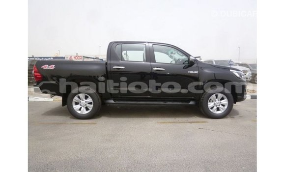 Acheter Import Voiture Toyota Hilux Noir à Import - Dubai, Artibonite Acheter Import Voiture Toyota Hilux Noir à Import - Dubai, Artibonite