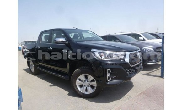Acheter Import Voiture Toyota Hilux Noir à Import - Dubai, Artibonite Acheter Import Voiture Toyota Hilux Noir à Import - Dubai, Artibonite