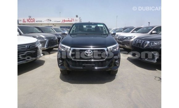 Acheter Import Voiture Toyota Hilux Noir à Import - Dubai, Artibonite Acheter Import Voiture Toyota Hilux Noir à Import - Dubai, Artibonite