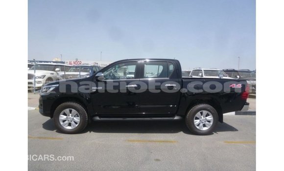 Acheter Import Voiture Toyota Hilux Noir à Import - Dubai, Artibonite Acheter Import Voiture Toyota Hilux Noir à Import - Dubai, Artibonite