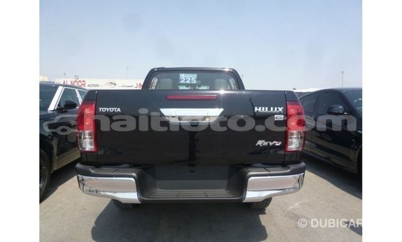 Acheter Import Voiture Toyota Hilux Noir à Import - Dubai, Artibonite Acheter Import Voiture Toyota Hilux Noir à Import - Dubai, Artibonite