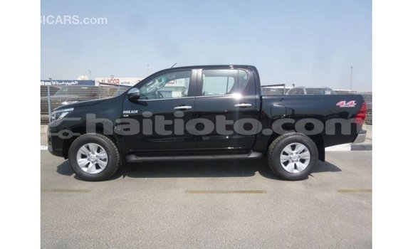 Acheter Import Voiture Toyota Hilux Noir à Import - Dubai, Artibonite Acheter Import Voiture Toyota Hilux Noir à Import - Dubai, Artibonite