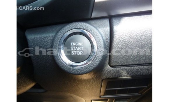 Acheter Import Voiture Toyota Hilux Noir à Import - Dubai, Artibonite Acheter Import Voiture Toyota Hilux Noir à Import - Dubai, Artibonite