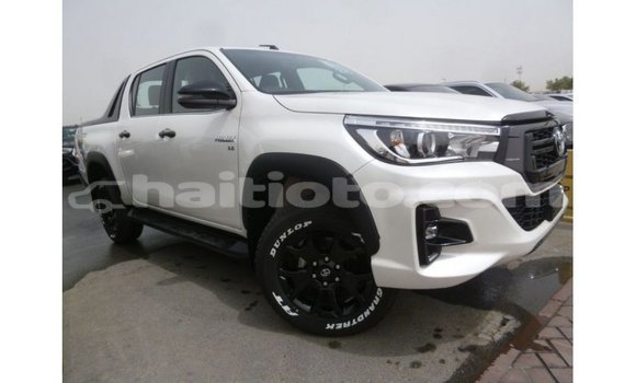 Acheter Import Voiture Toyota Hilux Blanc à Import - Dubai, Artibonite Acheter Import Voiture Toyota Hilux Blanc à Import - Dubai, Artibonite