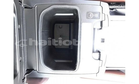 Acheter Import Voiture Toyota Land Cruiser Noir à Import - Dubai, Artibonite Acheter Import Voiture Toyota Land Cruiser Noir à Import - Dubai, Artibonite