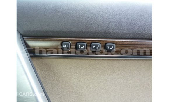 Acheter Import Voiture Toyota Land Cruiser Noir à Import - Dubai, Artibonite Acheter Import Voiture Toyota Land Cruiser Noir à Import - Dubai, Artibonite