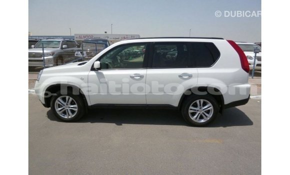 Acheter Import Utilitaire Nissan Evalia Blanc à Import - Dubai, Artibonite Acheter Import Utilitaire Nissan Evalia Blanc à Import - Dubai, Artibonite