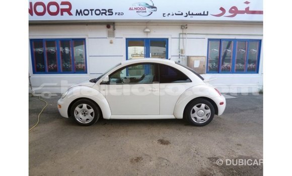 Acheter Import Voiture Volkswagen Beetle Blanc à Import - Dubai, Artibonite Acheter Import Voiture Volkswagen Beetle Blanc à Import - Dubai, Artibonite