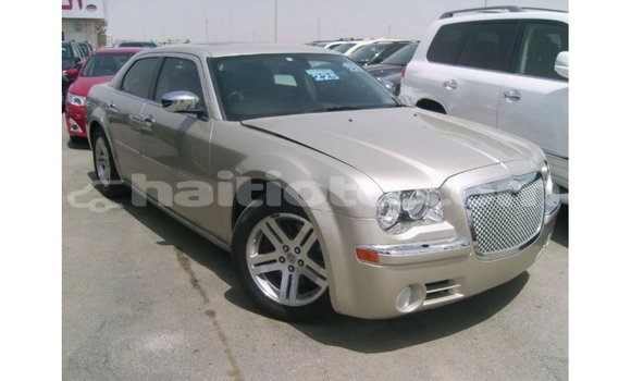 Acheter Import Voiture Chrysler 300 Beige à Import - Dubai, Artibonite