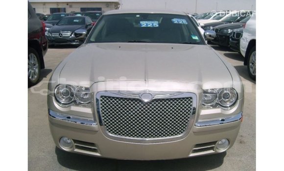 Acheter Import Voiture Chrysler 300 Beige à Import - Dubai, Artibonite Acheter Import Voiture Chrysler 300 Beige à Import - Dubai, Artibonite