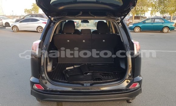 Acheter Import Utilitaire Toyota HiAce Noir à Import - Dubai, Artibonite Acheter Import Utilitaire Toyota HiAce Noir à Import - Dubai, Artibonite