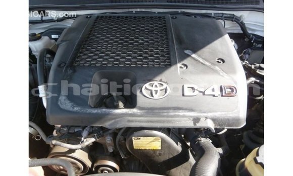 Acheter Import Voiture Toyota Hilux Blanc à Import - Dubai, Artibonite Acheter Import Voiture Toyota Hilux Blanc à Import - Dubai, Artibonite