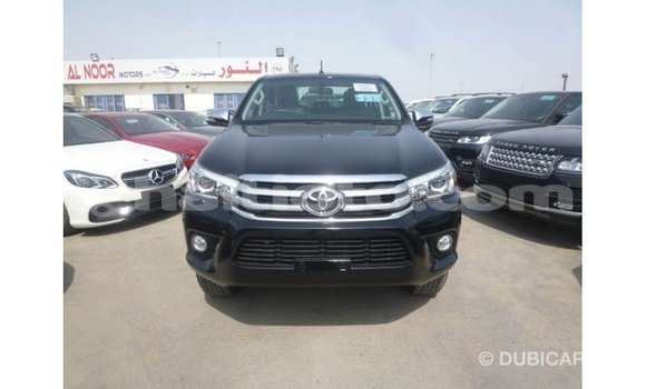 Acheter Import Voiture Toyota Hilux Noir à Import - Dubai, Artibonite Acheter Import Voiture Toyota Hilux Noir à Import - Dubai, Artibonite