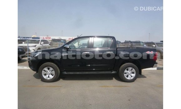 Acheter Import Voiture Toyota Hilux Noir à Import - Dubai, Artibonite Acheter Import Voiture Toyota Hilux Noir à Import - Dubai, Artibonite