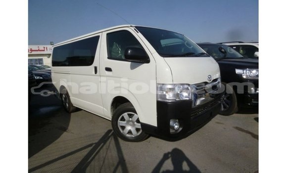 Acheter Import Voiture Toyota Hiace Blanc à Import - Dubai, Artibonite Acheter Import Voiture Toyota Hiace Blanc à Import - Dubai, Artibonite