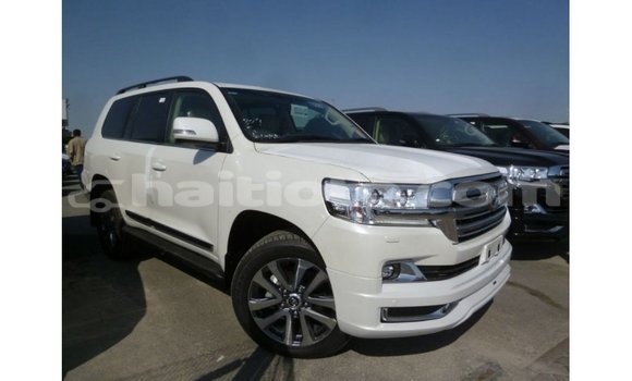 Acheter Import Voiture Toyota Land Cruiser Blanc à Import - Dubai, Artibonite Acheter Import Voiture Toyota Land Cruiser Blanc à Import - Dubai, Artibonite