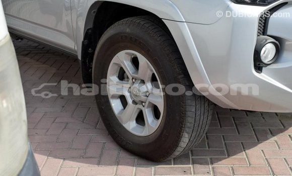 Acheter Import Utilitaire Toyota HiAce Autre à Import - Dubai, Artibonite Acheter Import Utilitaire Toyota HiAce Autre à Import - Dubai, Artibonite
