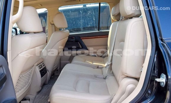 Acheter Import Voiture Toyota Land Cruiser Noir à Import - Dubai, Artibonite Acheter Import Voiture Toyota Land Cruiser Noir à Import - Dubai, Artibonite