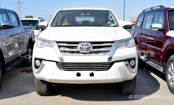 Acheter Import Voiture Toyota Fortuner Blanc à Import - Dubai, Artibonite Acheter Import Voiture Toyota Fortuner Blanc à Import - Dubai, Artibonite
